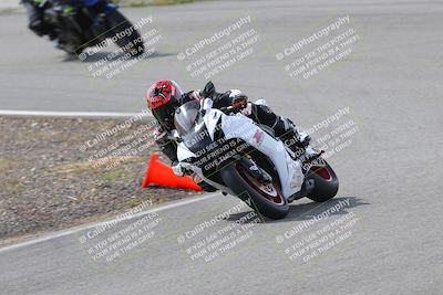 media/Mar-05-2023-TrackXperience (Sun) [[a95d40e56a]]/Group 2/session 2 turn 4/